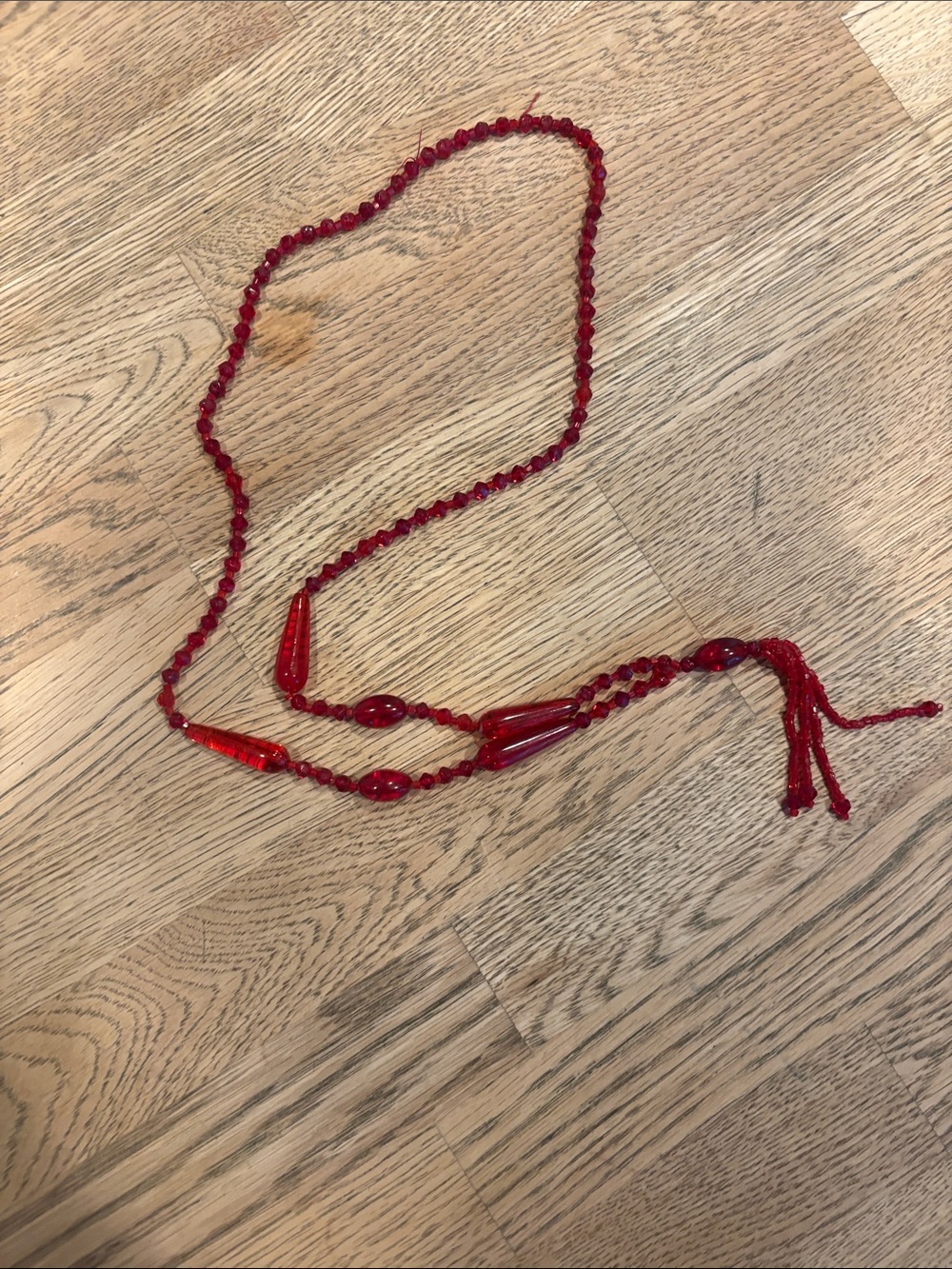 28” Vintage Twenties Flapper Long Red Glass Bead Tassel Necklace for Women